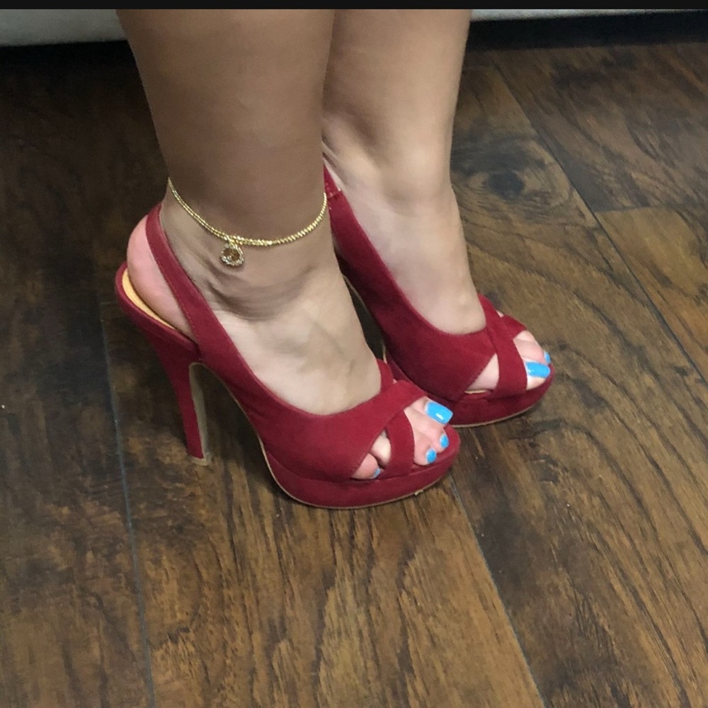 Elegant Red Peep-Toe Slingback Heels